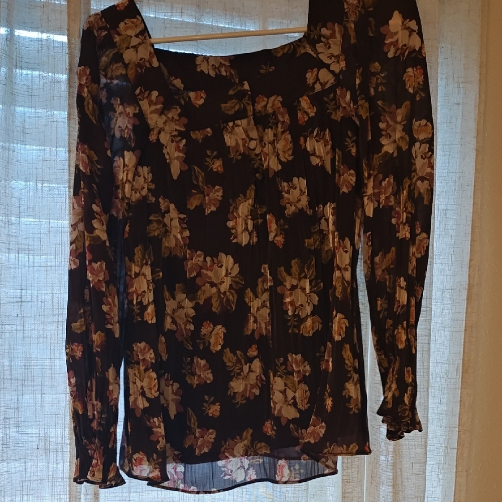 Lauren Conrad XS Brown Satin Floral Top